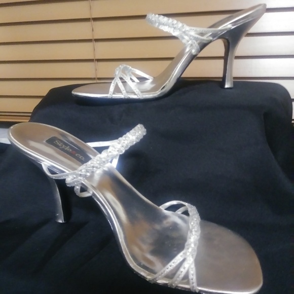 silver shoes 3 inch heel